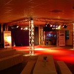 Lichttraverse zur Fahrzeug-Präsentation